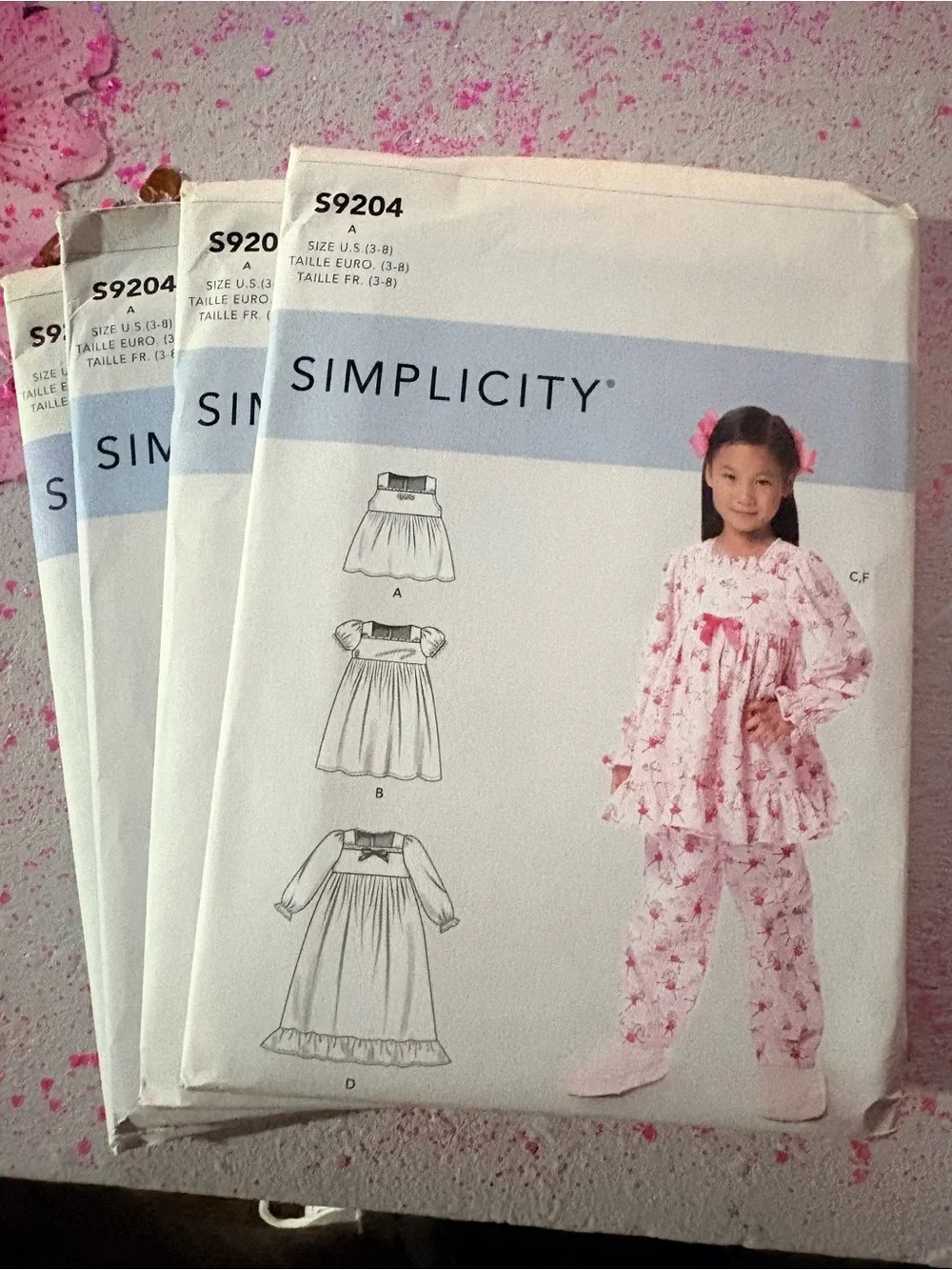 BN UNCUT SIMPLICITY 9204 A CHILDREN PAJAMAS SEWING PATTERNS
